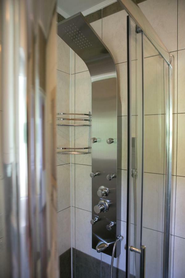 Apartman Maja Apartment โอโทชาส ภายนอก รูปภาพ